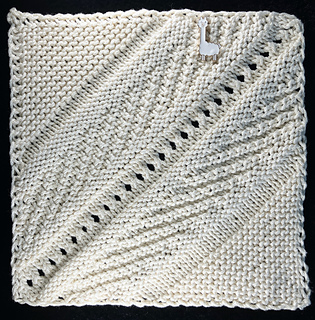and an ecru cotton yarn creates a different mood.