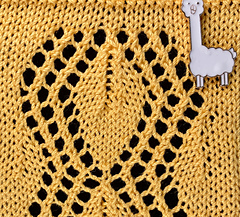 Detail of single-repeat swatch