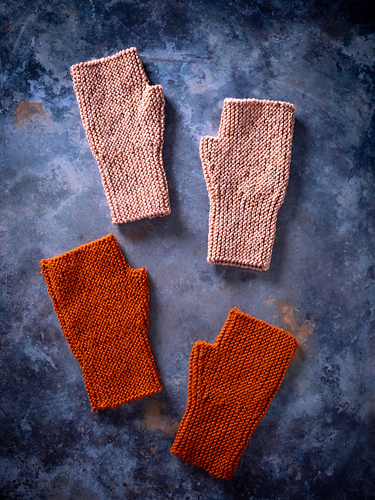 Garter Stitch Mitts photo 5