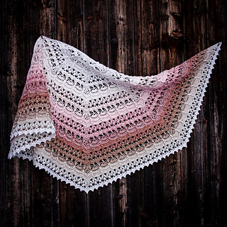 Ravelry: Cecilia Shawl Pentagon pattern by Zuzana Francová