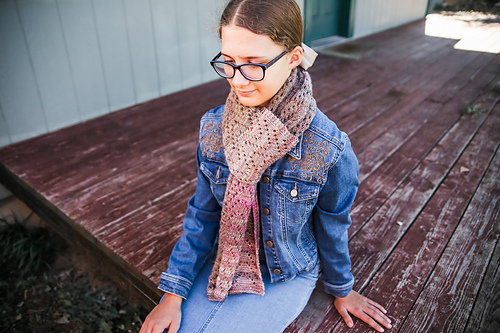 Sarah Scarf photo 1