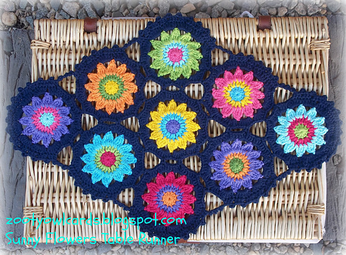 Sunny Flowers Table Runner photo 3